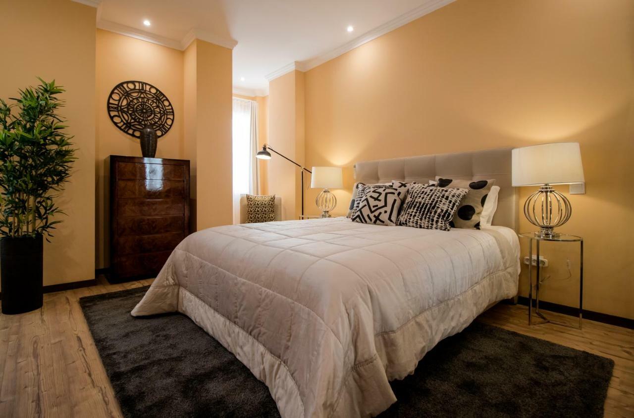 Apartamentos Rosa Do Bairro Alto Lizbona Zewnętrze zdjęcie